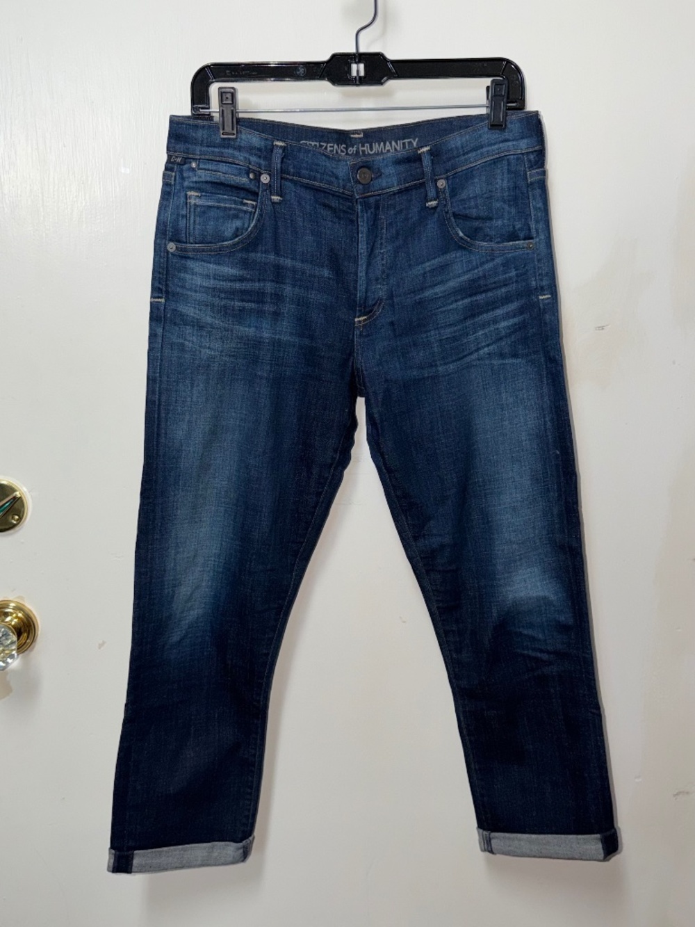 Citizens of Humanity Mid Rise Cropped Boyfriend jeans